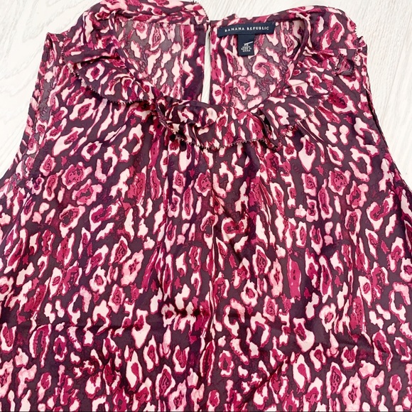 Banana Republic Sleeveless Tank Blouse Maroon XS - Picture 2 of 8